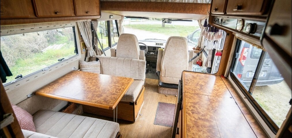 Doğa Dostu Karavancılık: Jenovin ile Hem Konforlu Hem de Çevreci Bir Tatil Mümkün mü?